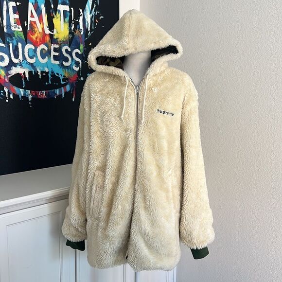 Supreme Reversible “leave me alone” Sherpa Fur Coat - Picture 8 of 14